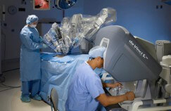 Figura 4. Cirurgia robótica.